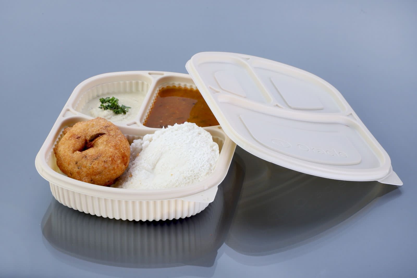 3 compartment cornstarch meal tray for food